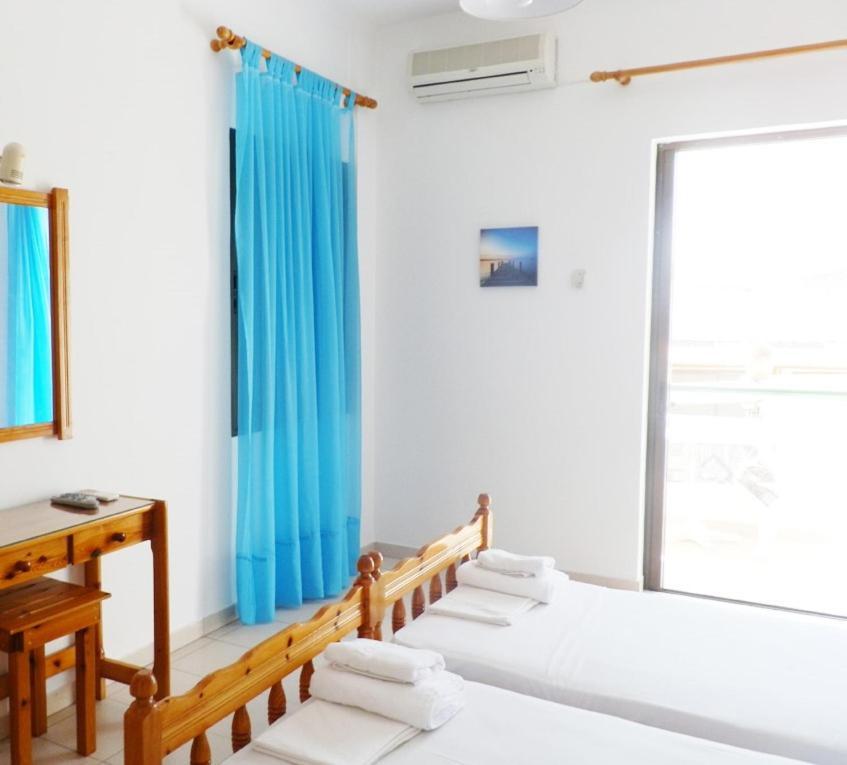 Maria Studios Agia Marina  Luaran gambar